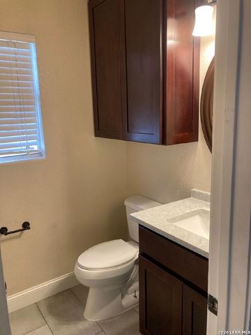 7915 Avellano, San Antonio, TX 78250