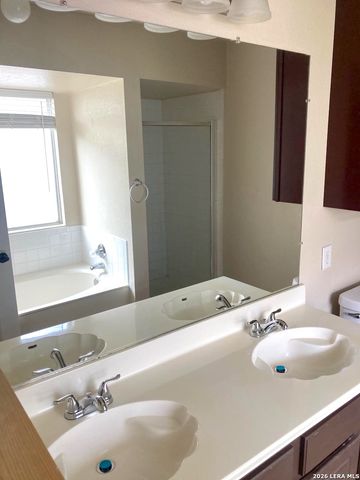 7915 Avellano, San Antonio, TX 78250