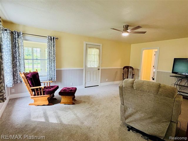 10551 E Goodall Road, Durand, MI 48429