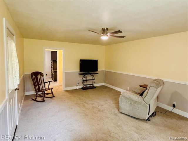 10551 E Goodall Road, Durand, MI 48429