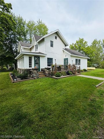 10551 E Goodall Road, Durand, MI 48429