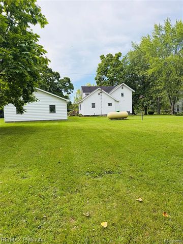 10551 E Goodall Road, Durand, MI 48429