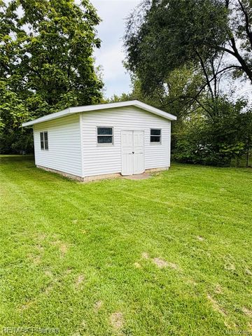 10551 E Goodall Road, Durand, MI 48429