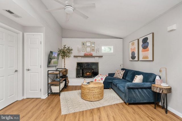 13603 ALEXIS CT, Woodbridge, VA 22191