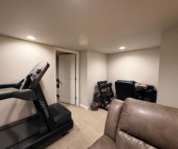 424 E Waterford AVENUE, Milwaukee, WI 53207