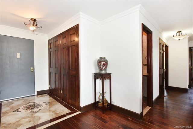 152-18 Union Turnpike 5O, Flushing, NY 11367