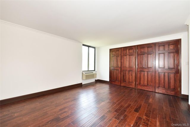 152-18 Union Turnpike 5O, Flushing, NY 11367