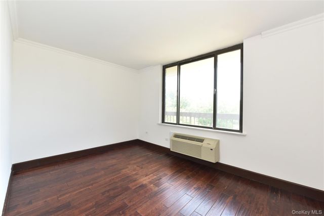 152-18 Union Turnpike 5O, Flushing, NY 11367