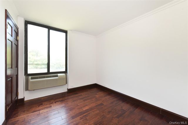 152-18 Union Turnpike 5O, Flushing, NY 11367