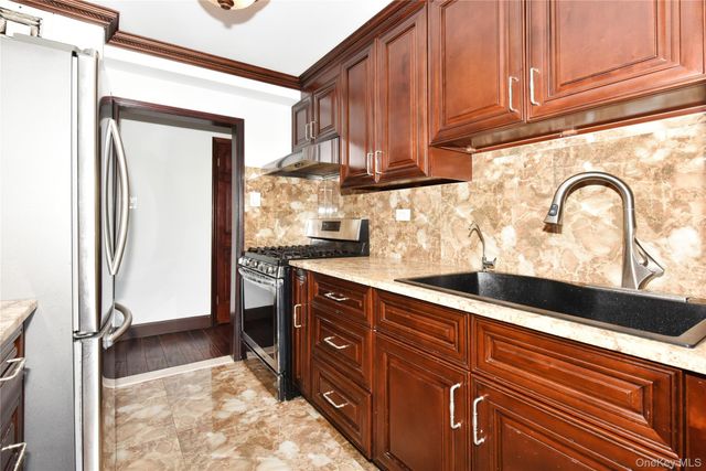 152-18 Union Turnpike 5O, Flushing, NY 11367