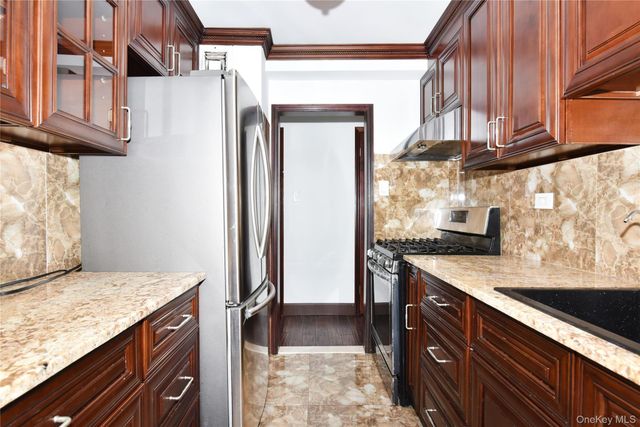 152-18 Union Turnpike 5O, Flushing, NY 11367