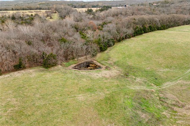 654 County Road 637, Berryville, AR 72616