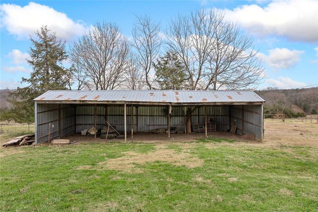 654 County Road 637, Berryville, AR 72616