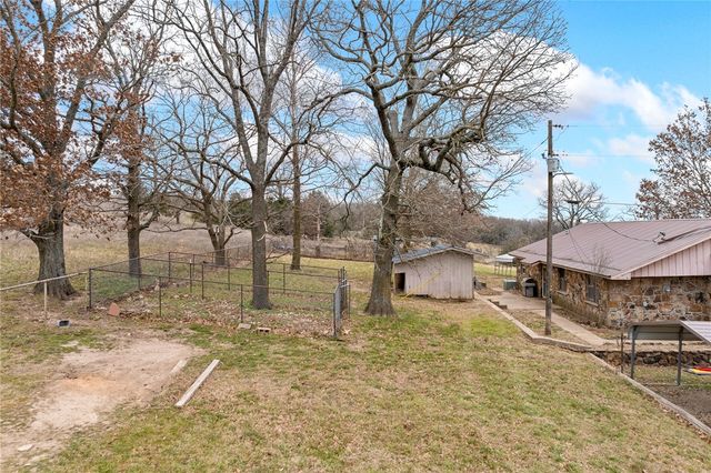 654 County Road 637, Berryville, AR 72616