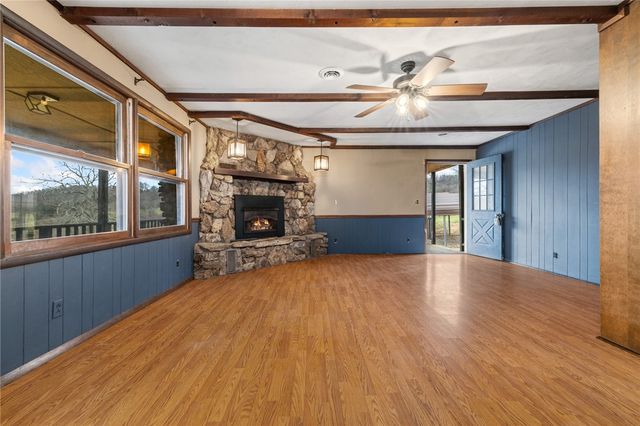 654 County Road 637, Berryville, AR 72616