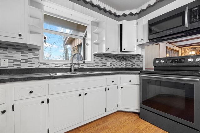 654 County Road 637, Berryville, AR 72616