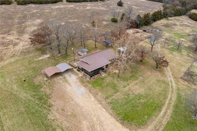 654 County Road 637, Berryville, AR 72616