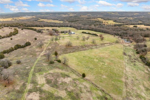 654 County Road 637, Berryville, AR 72616