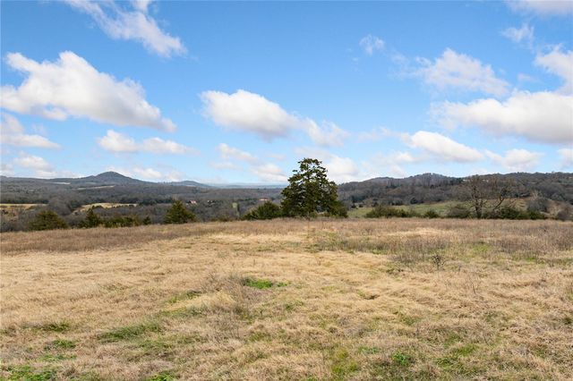 654 County Road 637, Berryville, AR 72616