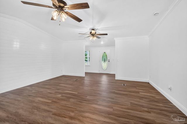 5891 Oglesby Rd, Milton, FL 32570