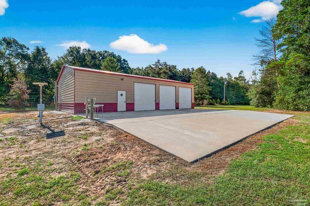 5891 Oglesby Rd, Milton, FL 32570