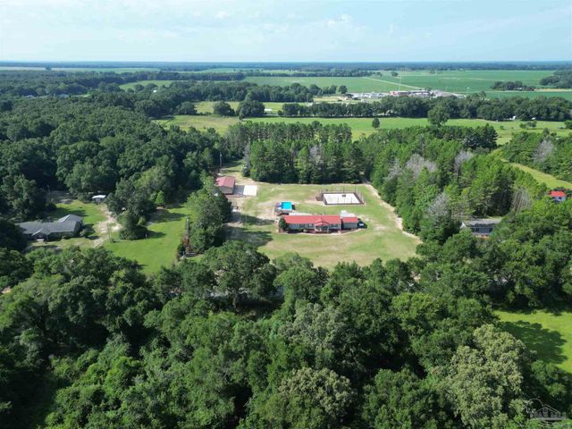 5891 Oglesby Rd, Milton, FL 32570