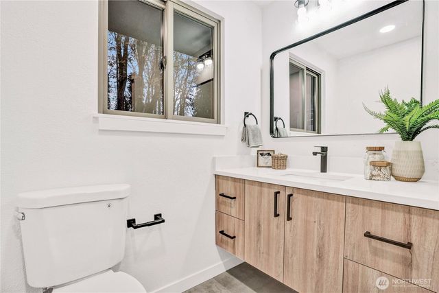 14860 154th Place SE, Renton, WA 98058