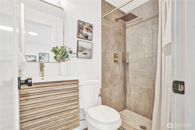 14860 154th Place SE, Renton, WA 98058