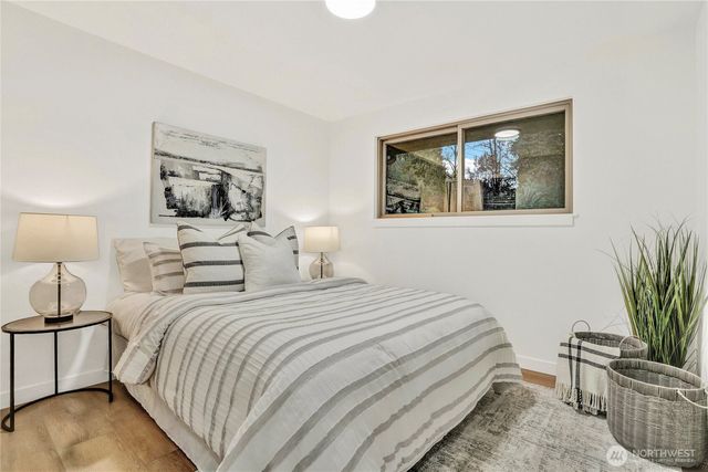 14860 154th Place SE, Renton, WA 98058