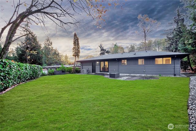 14860 154th Place SE, Renton, WA 98058