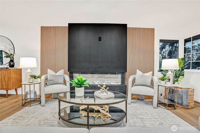 14860 154th Place SE, Renton, WA 98058