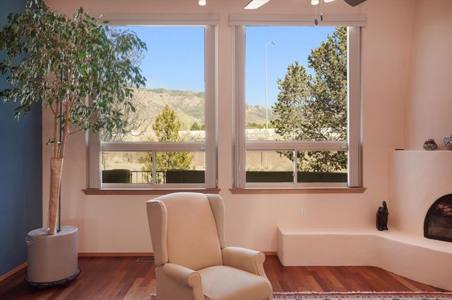 2321 Calle De Gabriel NE, Albuquerque, NM 87122