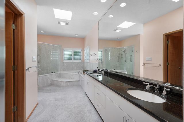 2321 Calle De Gabriel NE, Albuquerque, NM 87122