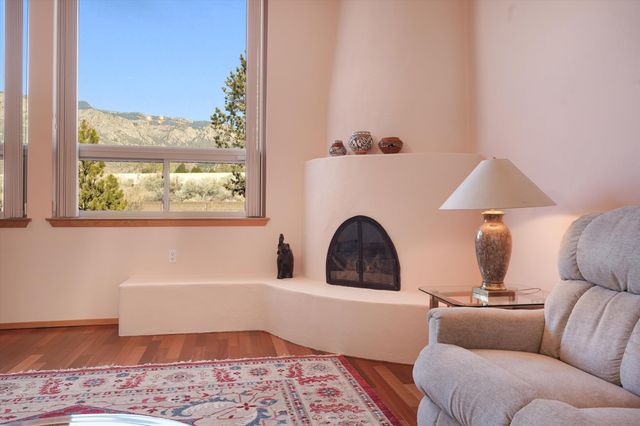 2321 Calle De Gabriel NE, Albuquerque, NM 87122