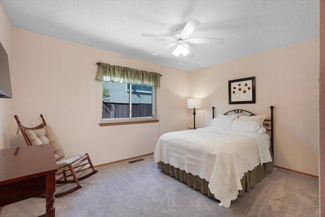 2321 Calle De Gabriel NE, Albuquerque, NM 87122