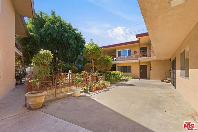 410 N Market Street 3, Inglewood, CA 90302