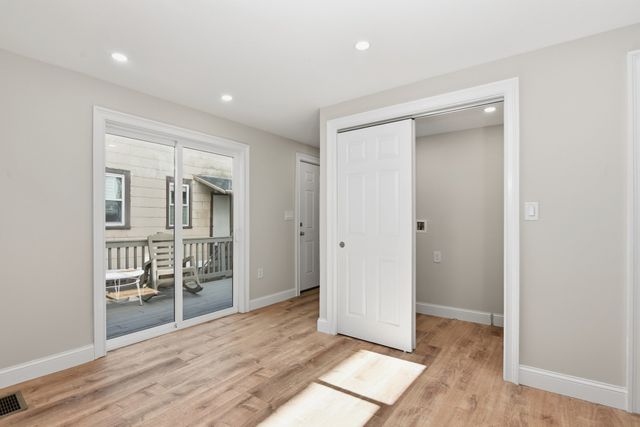 9 Cross St, Somerville, MA 02145