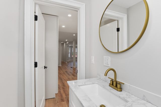 9 Cross St, Somerville, MA 02145