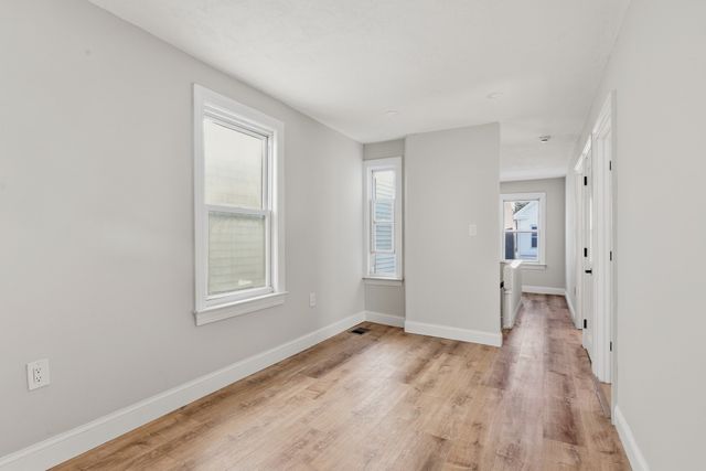 9 Cross St, Somerville, MA 02145