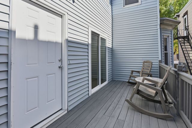 9 Cross St, Somerville, MA 02145