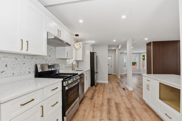 9 Cross St, Somerville, MA 02145