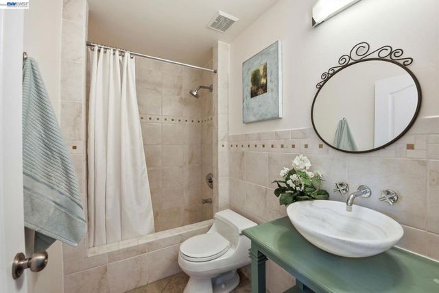 38908 Cherry Glen Cmn, Fremont, CA 94536