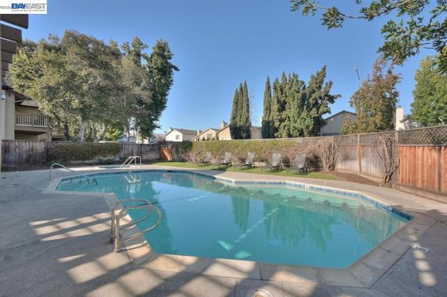 38908 Cherry Glen Cmn, Fremont, CA 94536