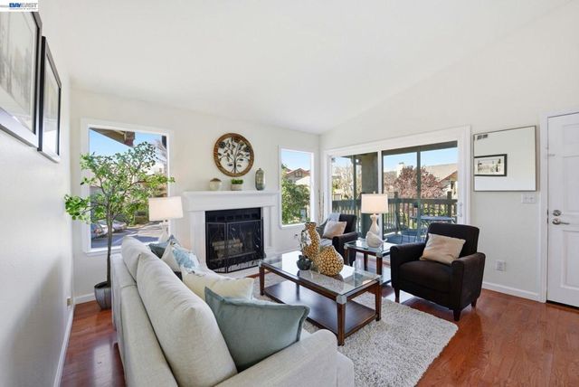 38908 Cherry Glen Cmn, Fremont, CA 94536