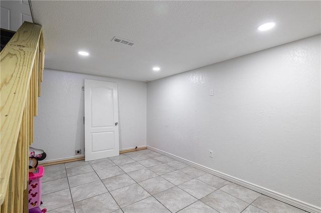 3157 Cleveland Avenue, Kansas City, KS 66104