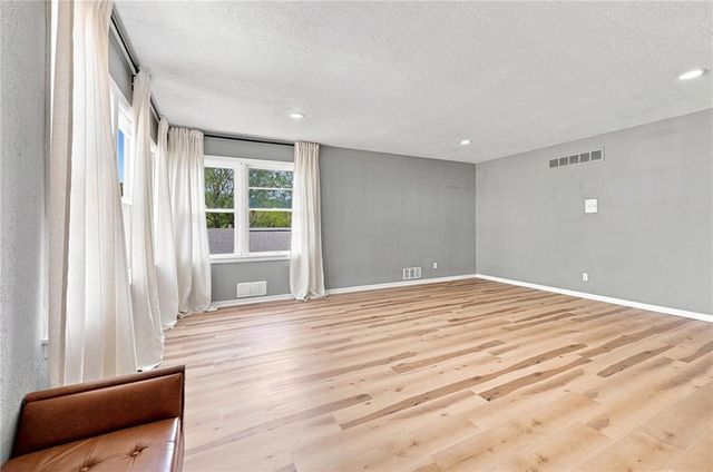 3157 Cleveland Avenue, Kansas City, KS 66104