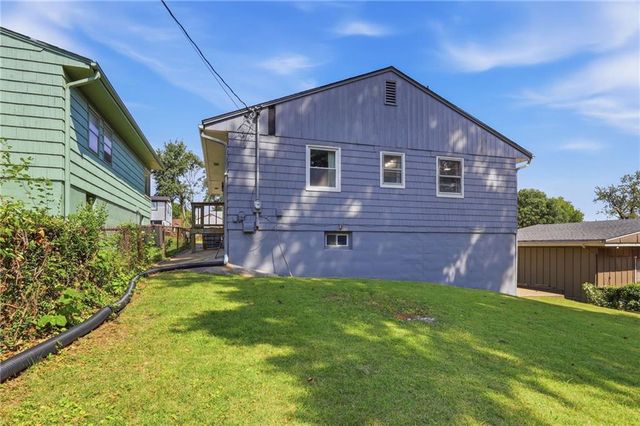 3157 Cleveland Avenue, Kansas City, KS 66104