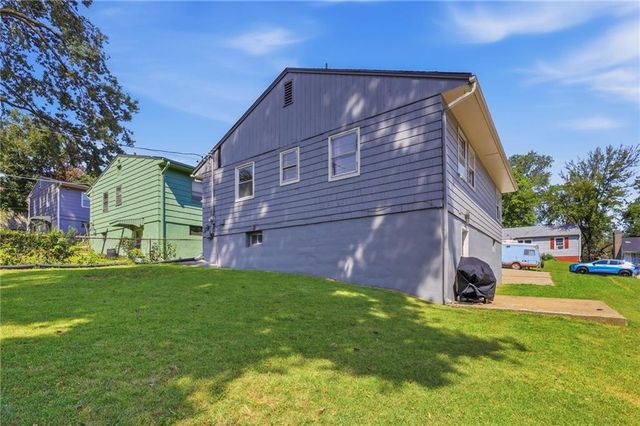3157 Cleveland Avenue, Kansas City, KS 66104