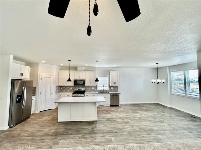 1536 S state Street 112, Hemet, CA 92543