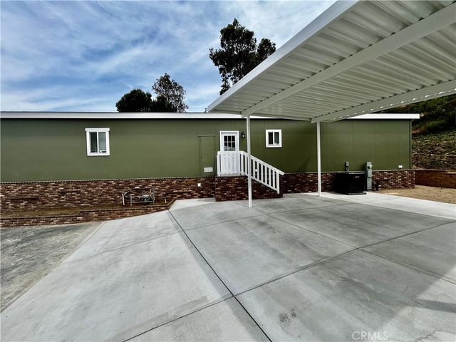 1536 S state Street 112, Hemet, CA 92543